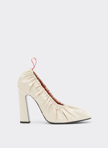 Ferrari Patent leather curled pump shoe Ivory 21447f